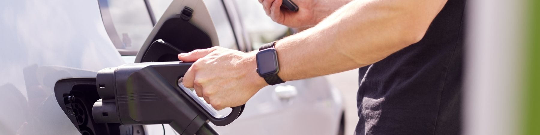 Charging electric vehicle